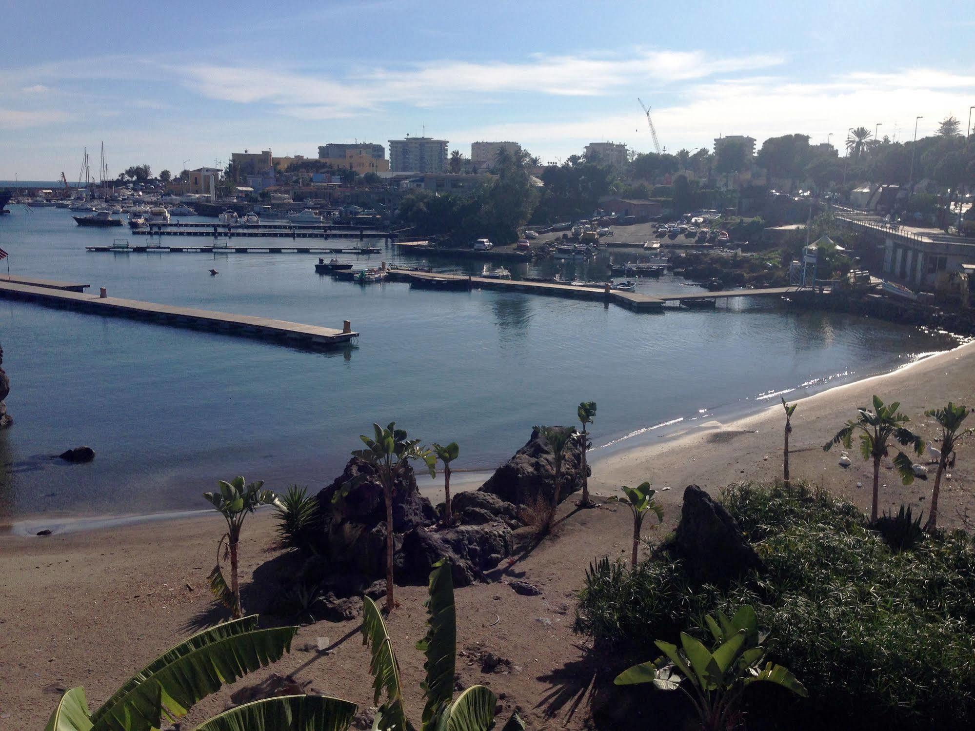 Baia Di Ognina Bed & Breakfast CTA Exterior foto