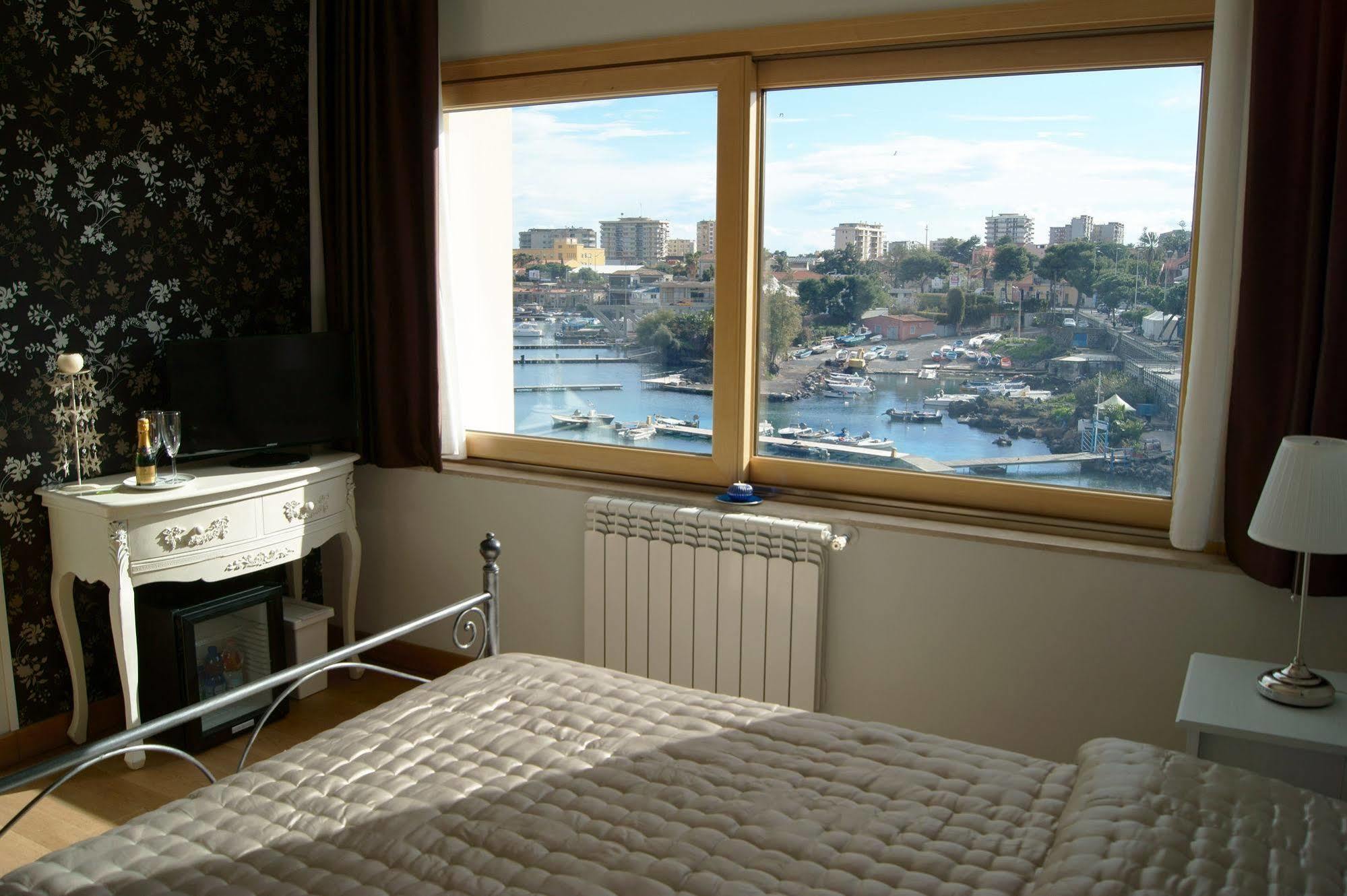 Baia Di Ognina Bed & Breakfast CTA Exterior foto